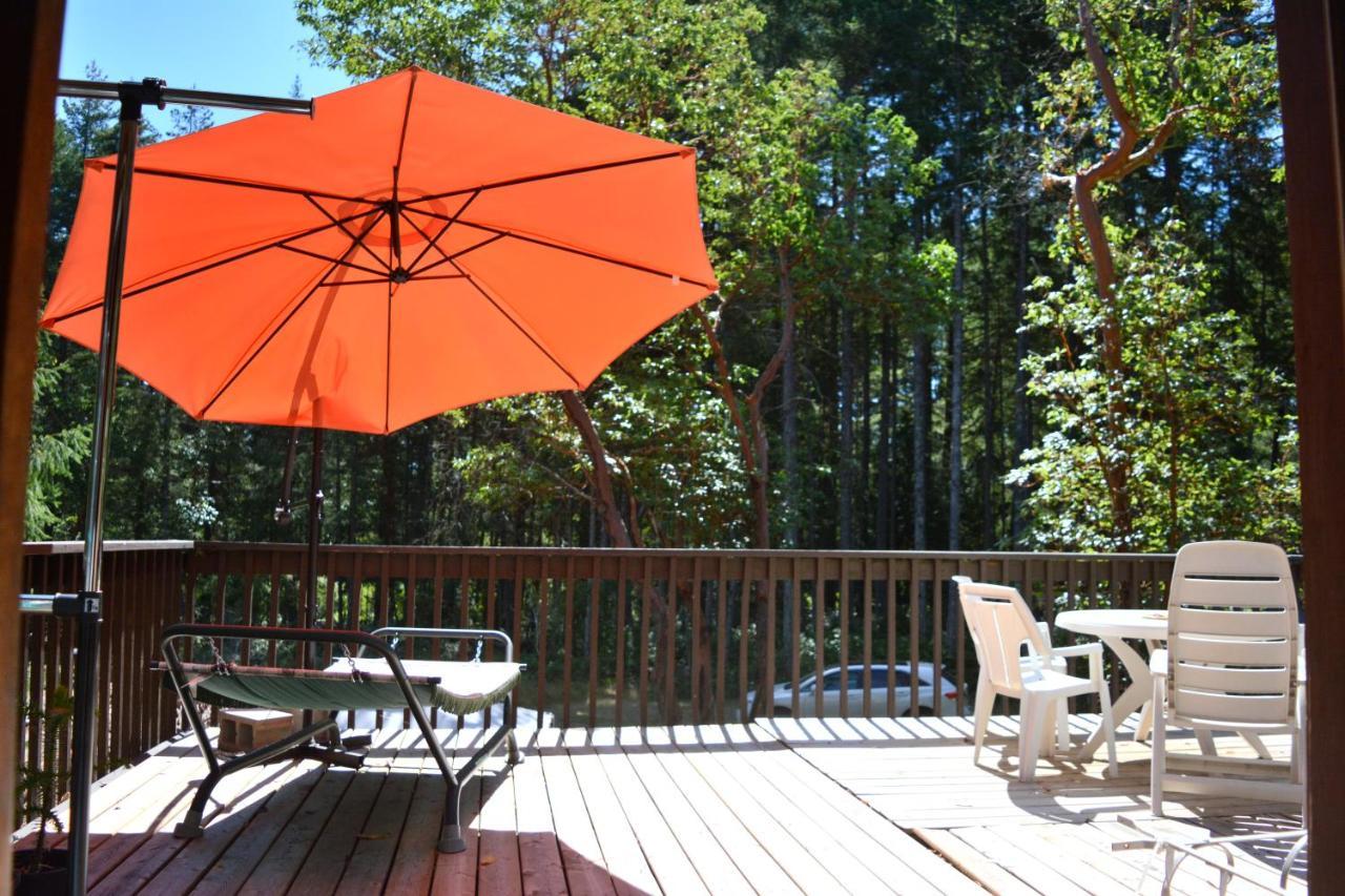 Gabriola Central B&B Extérieur photo